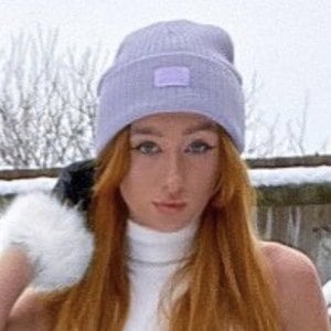 Sydney Isitt-Ager, 26 (Movie Actress)