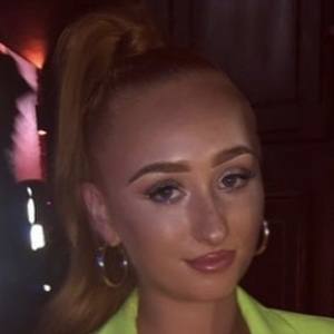 Sydney Isitt-Ager, 26 (電影女演員)