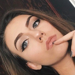 Sydney Merrill, 29 (YouTube Star)