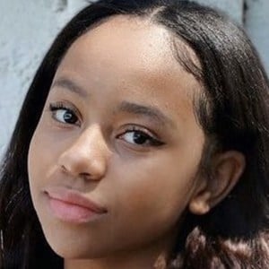 Sydney Raynell, 19 (Instagram Star)