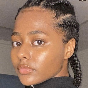 Sydney Seethal, 22 (TikTok明星)