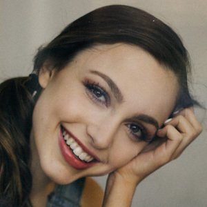 Sydney Serena, 25 (YouTube Star)