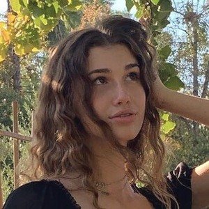 Sydney Vézina, 20 (TikTok Star)