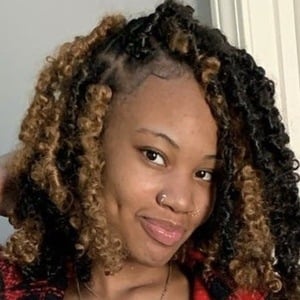 Sy.yahh, 22 (TikTok Star)