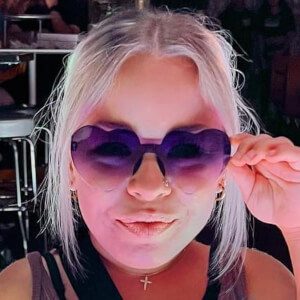 Tabbi (TikTok Star) - Age, Birthday, Bio, Facts, Family, Net Worth ...