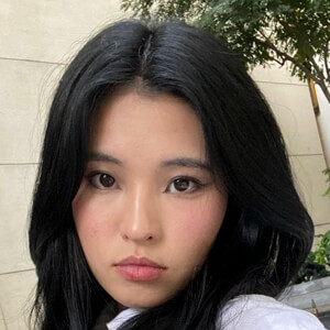 Tae Kim, 25 (TikTok明星)