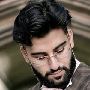 Tallie Dar, 29 (TikTok Star)