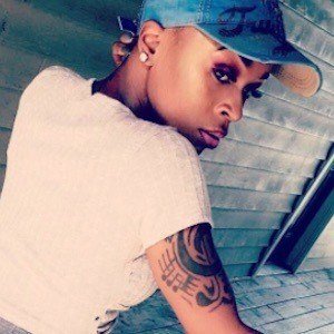 Talone, 32 (说唱歌手)