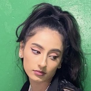 tandon_rebecca, 28 (Звезда Тиктока)