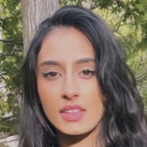 tandon_rebecca, 28 (TikTok Star)