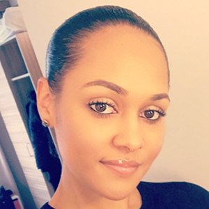 Tania Omotayo, 34 (Instagram Star)