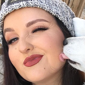 Tania Waller, 32 (YouTube明星)