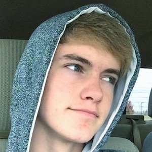 Tanner Braungardt, 25 (YouTuber)