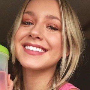 Tara Crosley, 28 (模特)