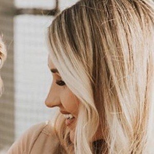 Tara Henderson, 34 (YouTube Star)