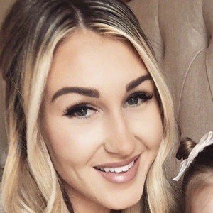 Tara Henderson, 34 (Estrella de YouTube)