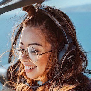 Tara Milk Tea, 29 (Instagram Star)