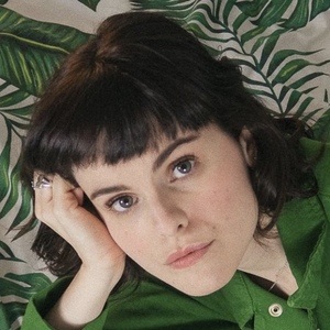 Tara Mooknee, 30 (YouTube-ster)