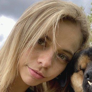 Tara Young, 27 (TikTok Star)