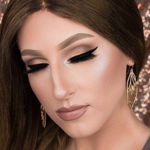 Taren Terrell-Castello, 37 (Instagram Star)