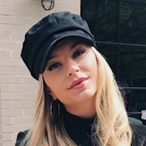 Taryn Walker, 36 (Bloguero)