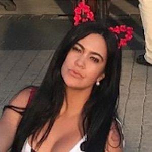 Tati Neves image 8