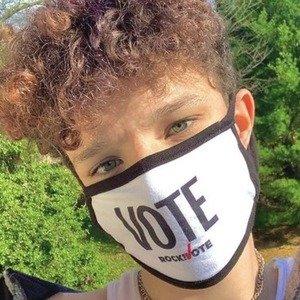 tauruswhore, 23 (Звезда Тиктока)