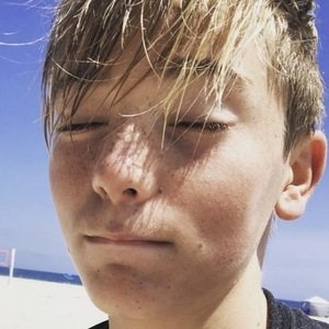 Tav Ovard, 19 (YouTube Star)