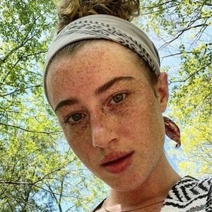 Taylor Blake, 31 (Instagram Star)