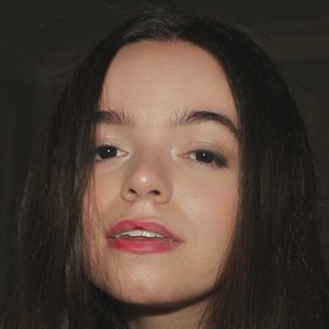 Taylor Castro, 26 (Cantante pop)