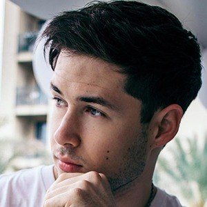 Taylor Jones, 31 (Pop Singer)