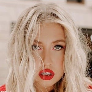 Taylor King, 28 (YouTube Star)