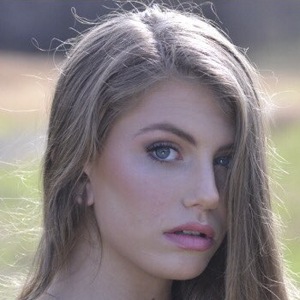 Taylor Malkov, 23 (Instagram明星)