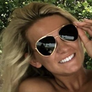 Taylor Sherrell, 25 (TikTok Star)