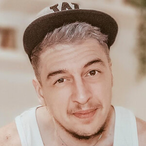 Taylor Winters image 5