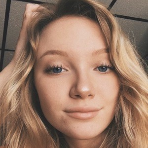 Taylorllynne, 22 (TikTok Star)