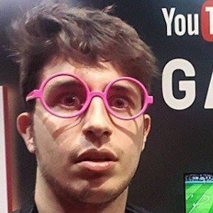 Tekendo, 26 (YouTube Star)