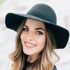Tenille Arts image 6