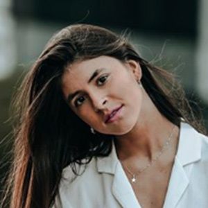 Teresita Commentz, 22 (Movie Actress)