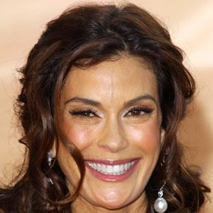 Teri Hatcher image 7