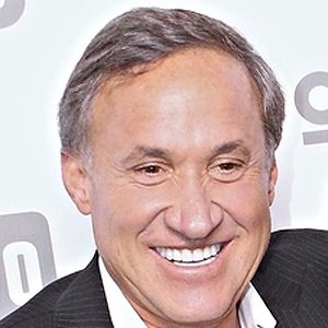 Terry Dubrow, 67 (Docteur)