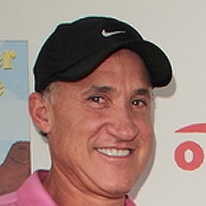 Terry Dubrow, 67 (Médico)