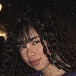 Tess Romero, 19 (Attrice TV)