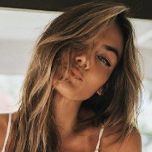 Tessa Barton, 34 (Instagram Star)