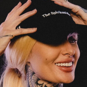 Tessa Lizz, 34 (Instagram Star)