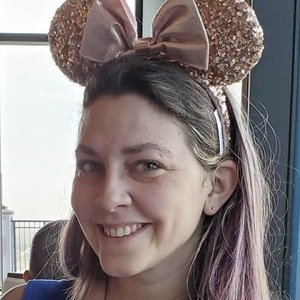 Tessa Smith, 41 (博主)