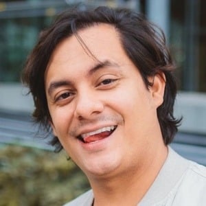 text0s, 28 (Estrella de TikTok)