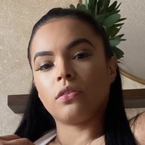 Thania Aguilera, 36 (Instagram Star)