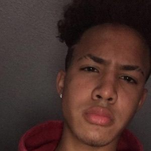 thatboiipapii, 23 (Instagram Star)