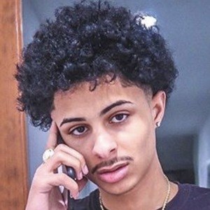 ThatsWet, 27 (YouTube明星)